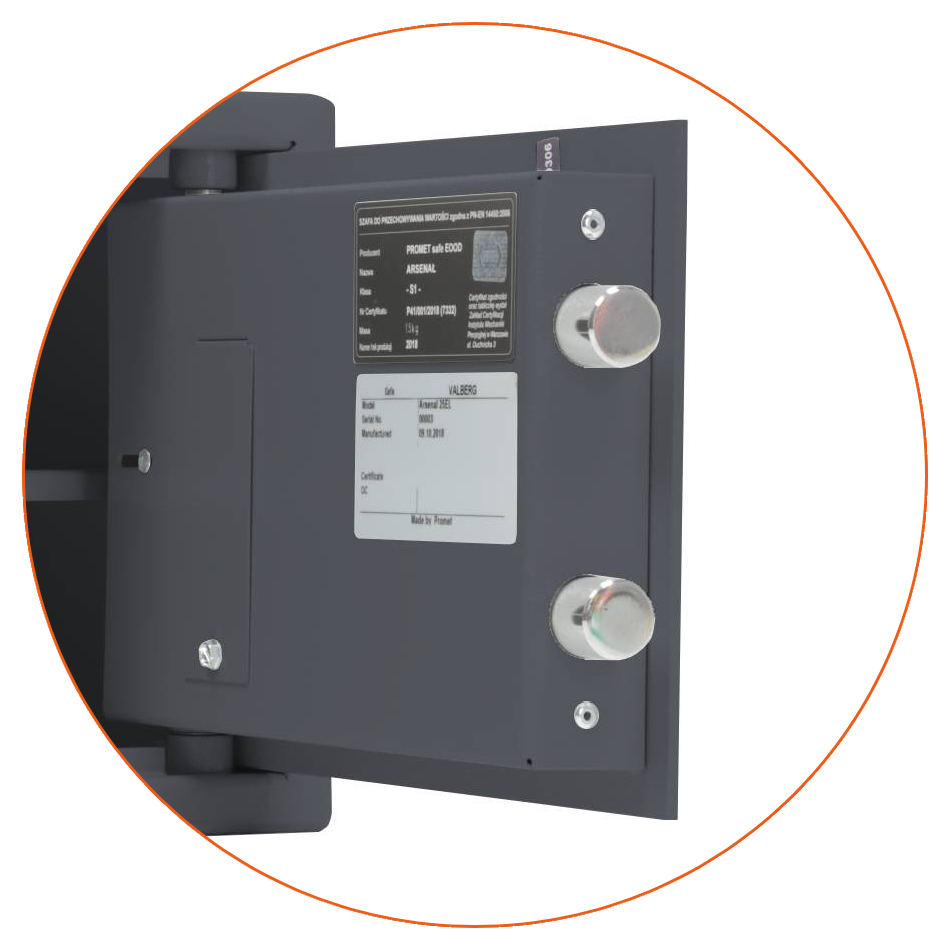 Rygle w sejfie Valberg Arsenal 25 z zamkiem elektronicznym