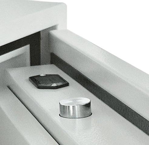 Rygle w sejfie ogniotrwałym Valberg ASF 32 z zamkiem kluczowym