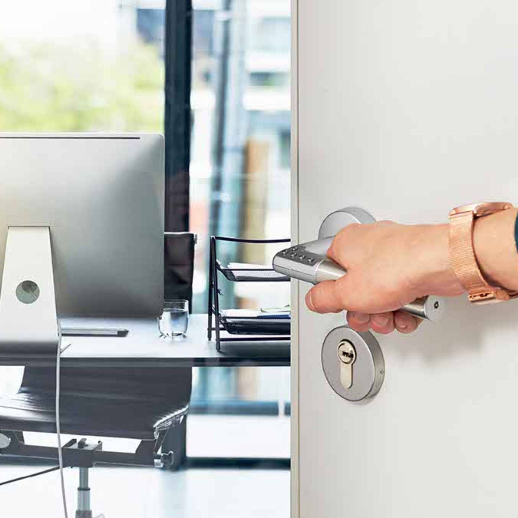 Zastosowanie klamki szyfrowej w biurze Assa Abloy 8812