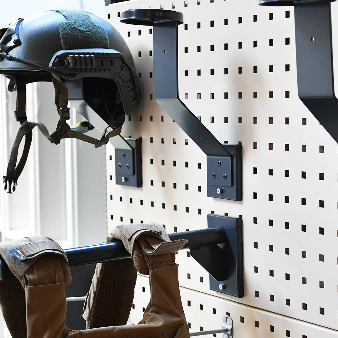 Q-SYSTEM w szafach wojskowych